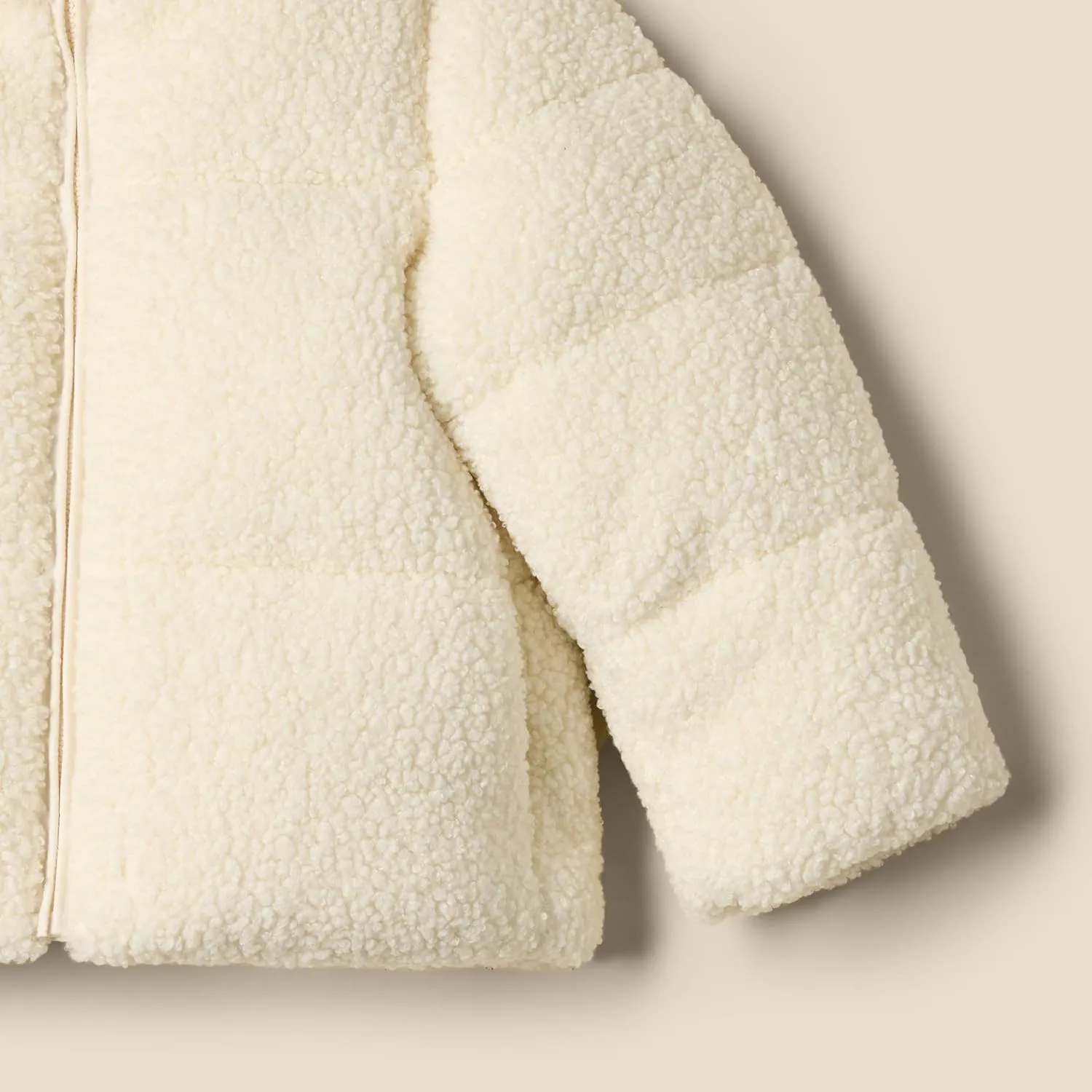 Amazon Essentials x Sofia Grainge Unisex Toddlers and Babies' Teddy Puffer Jacket